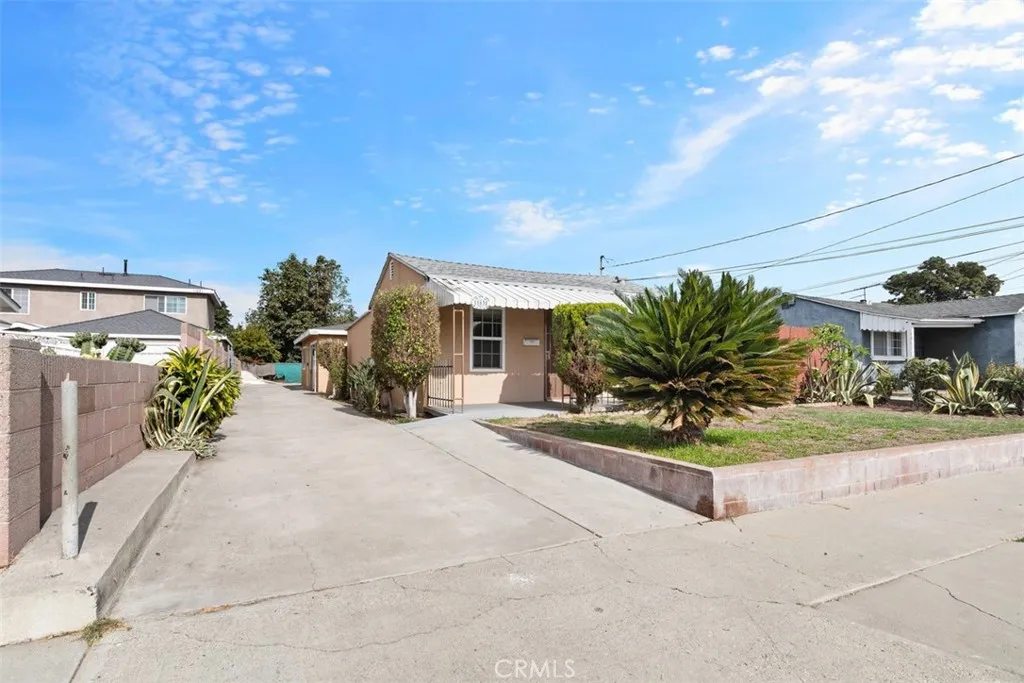 11635 Walcroft St, Lakewood, California 90715 home-pic-21